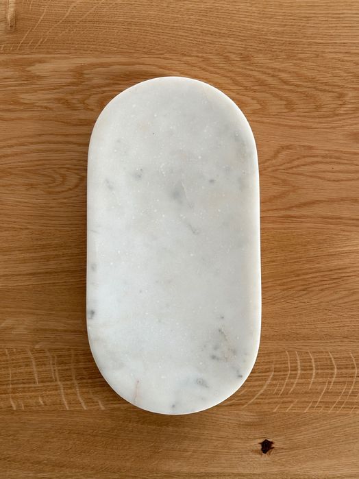 Taca marmurowa H&M HOME biała (naturalny marmur)