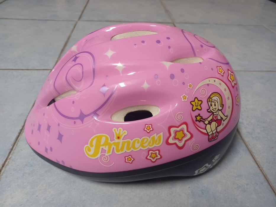 Capacete Princess para ciclistas, skaters ou patinadoras da Decathlon