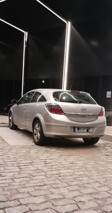 Opel Astra H Gtc