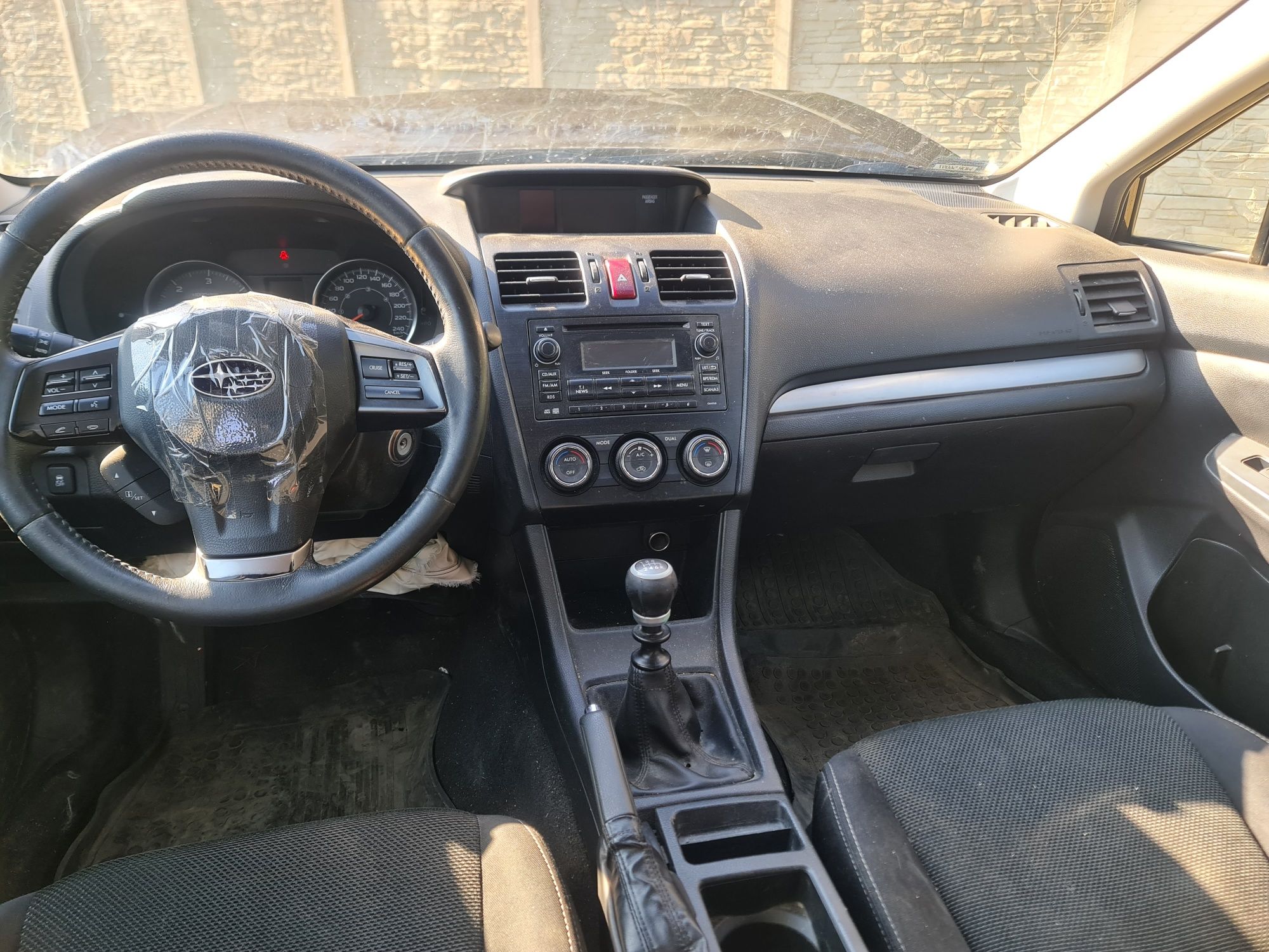 G3U subaru XV 2012 rok drzwi klapa lusterko.  W kolor .