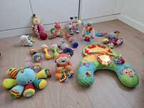 Brinquedos bebé - sensorial, Montessori, Fisherprice, Vertbaudet
