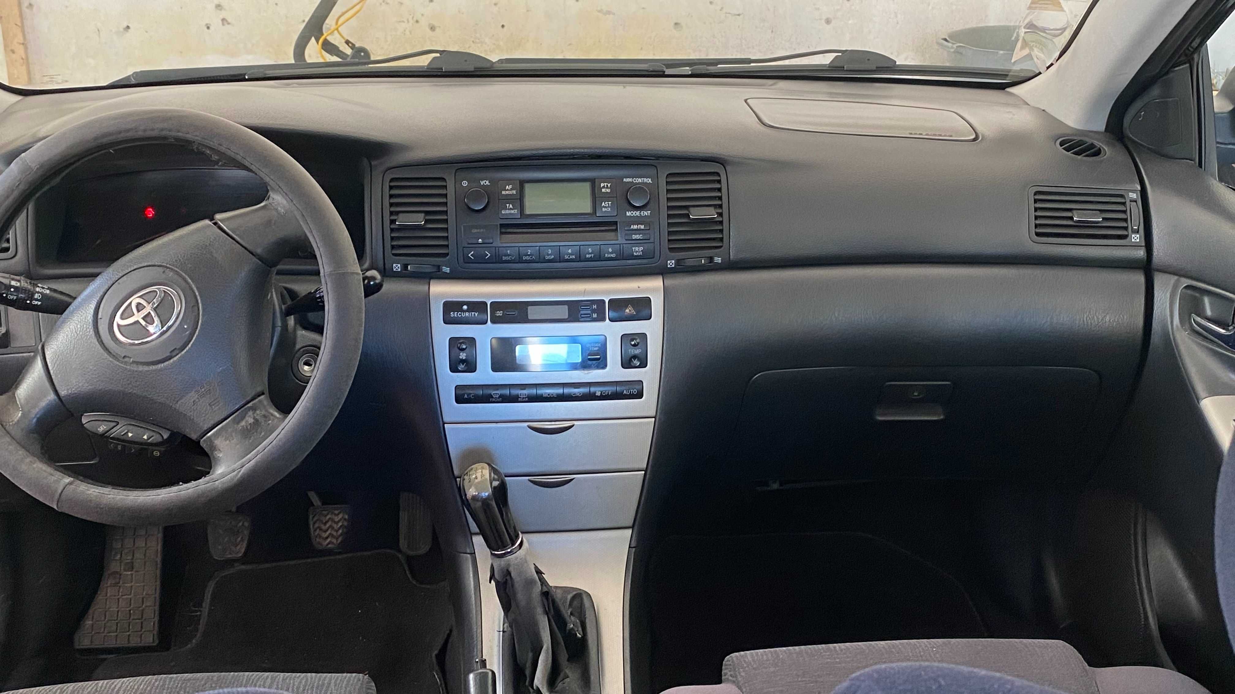 Toyota Corolla em bom estado
