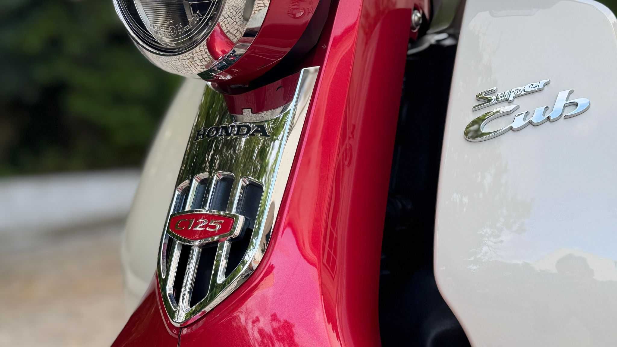 Honda Super Cub 125 com apenas 3700 km