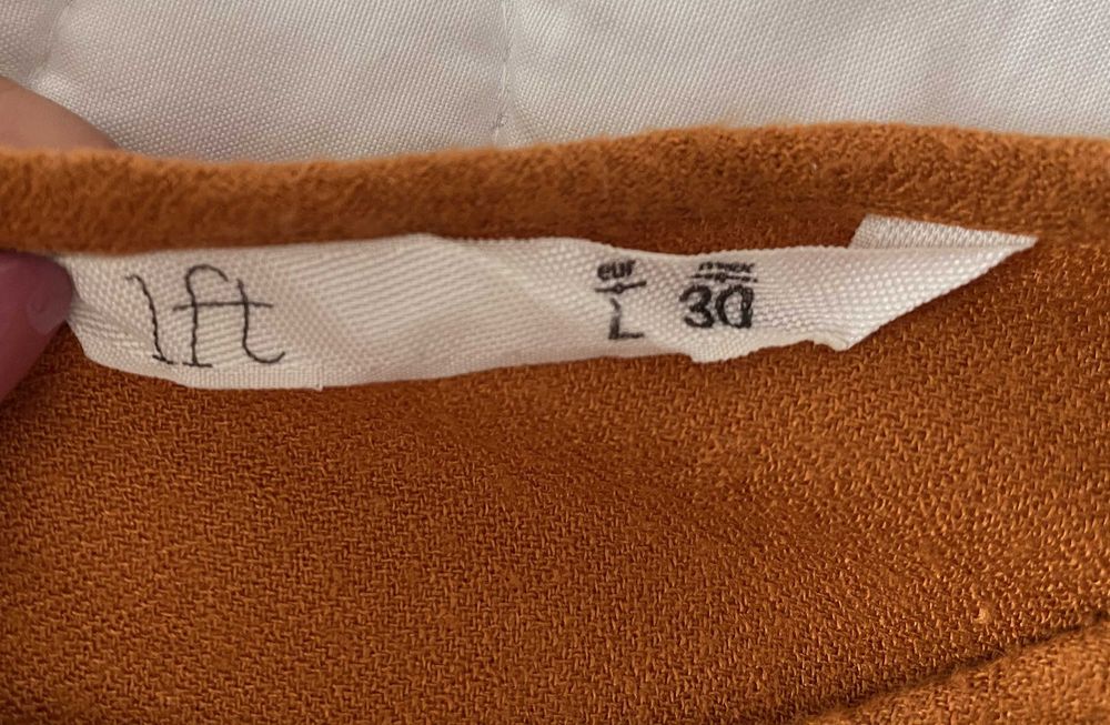 Blusa de manga rendilhada da Lefties