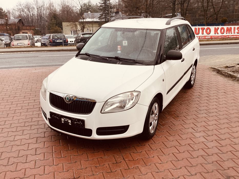 sprzedam fabie rok2009 poj1.4 przeb138 tys zadbana