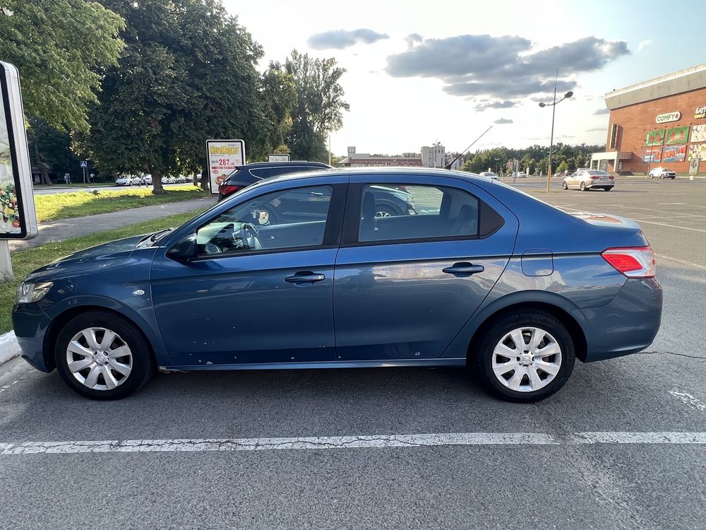 Peugeot 301 2015 року