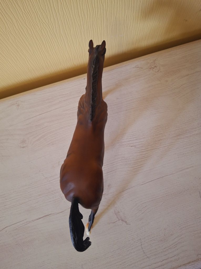 Модель коня Breyer traditional Cigar (як шляйх лошадь schleich)