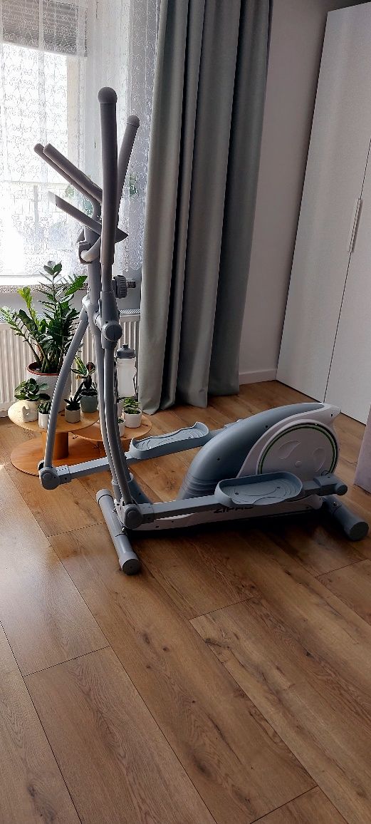 Orbitrek,  rower eliptyczny