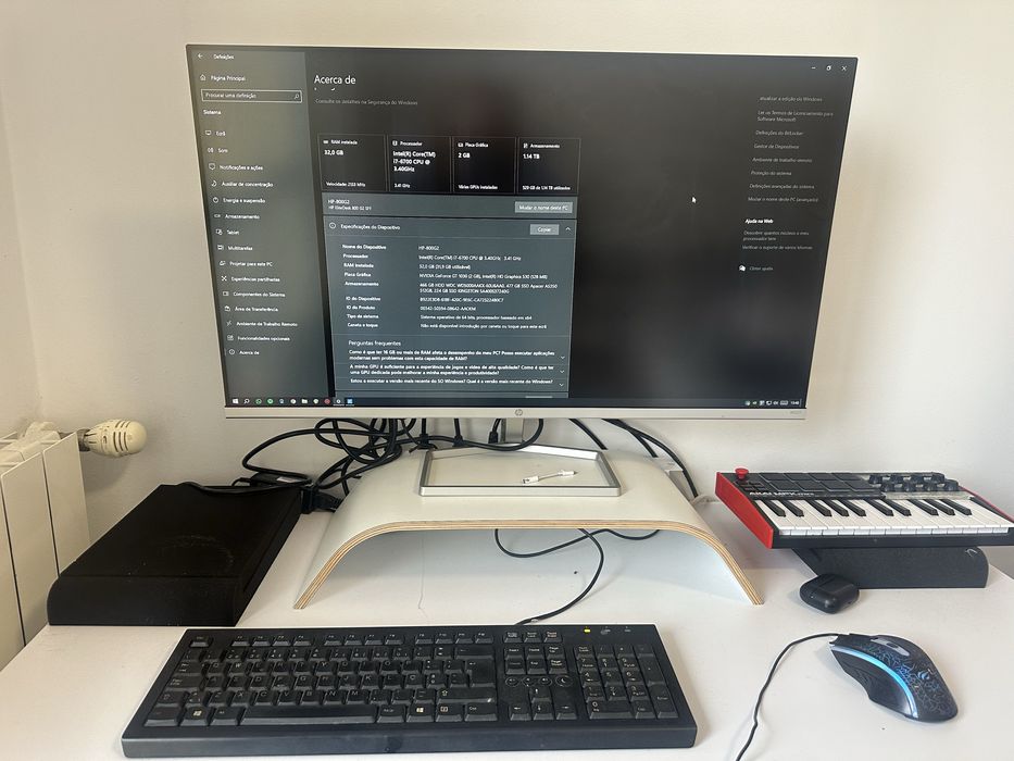 Torre + tela + acessorios ( Pc de producao musical )