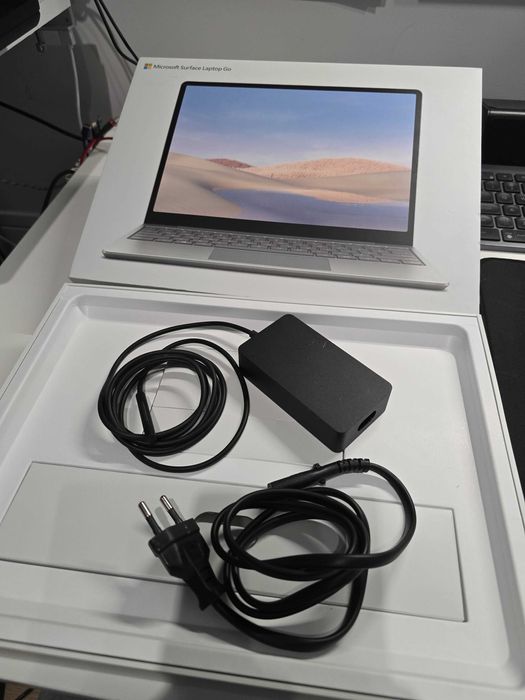 Microsoft Surface Laptop Go i5/8/256 12.4"