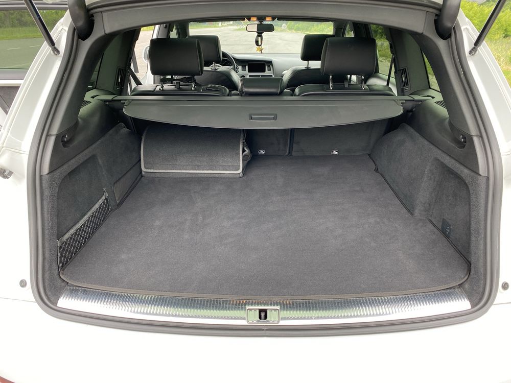 Audi Q7 4.2 tdi s-line в ідеальному стані.