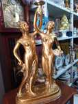 Escultura em dourado castiçal