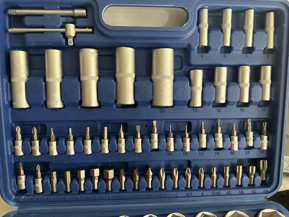 Набір інструментів у кейсі 108 предметів, набор головок + трещітки