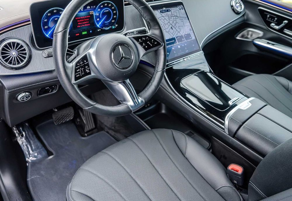 Mercedes-Benz EQE 350+      2023