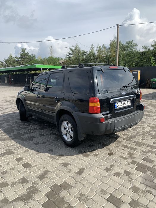 Продам обміняю Форд Маверік 2.3газ/бензин