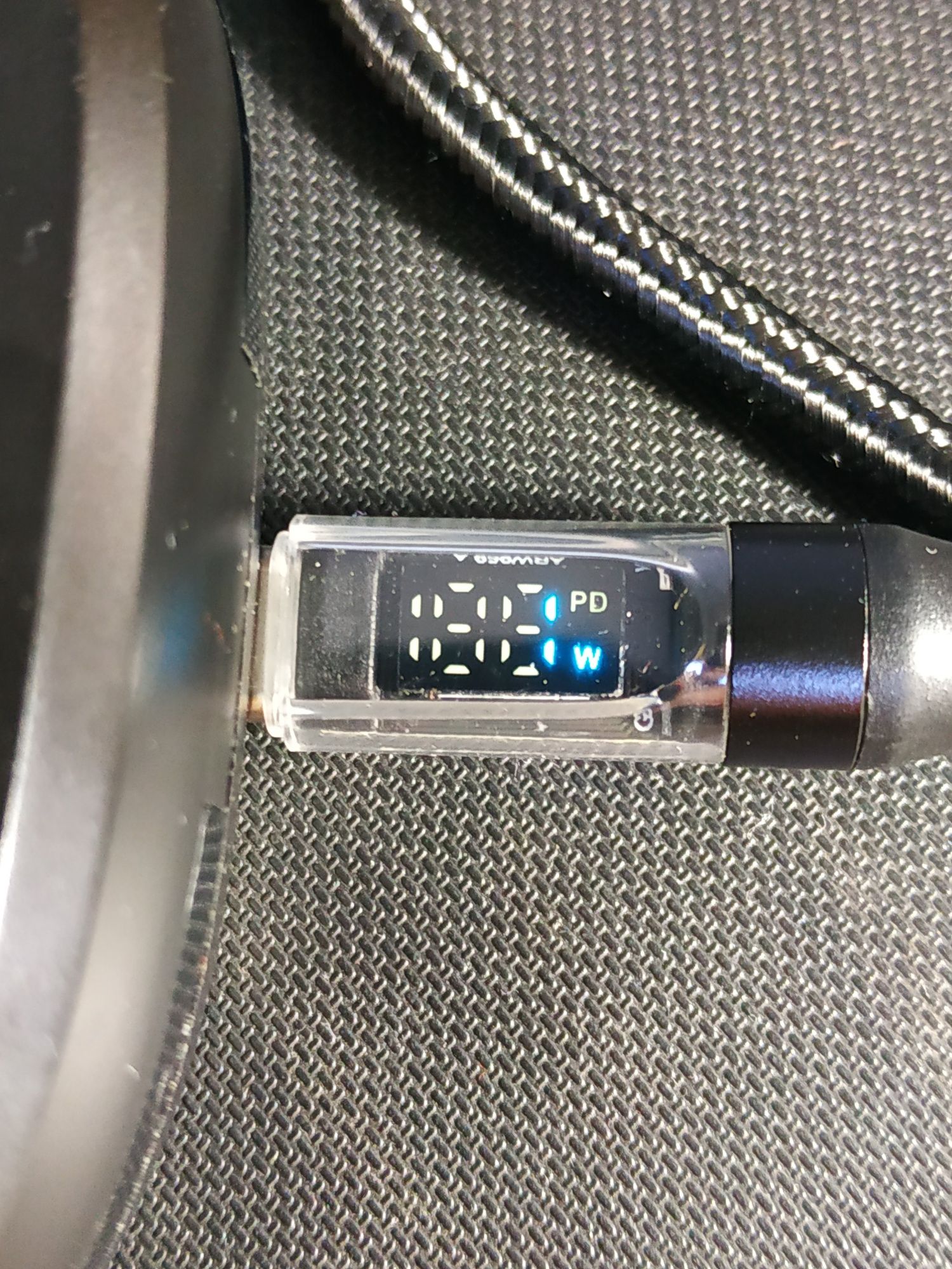 Зарядное устройство 40 W и кабель для смартфона