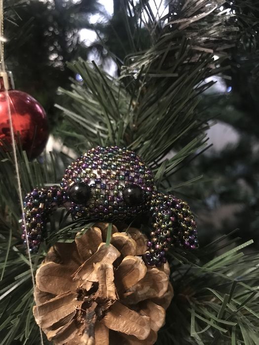 Продам паука из бисера