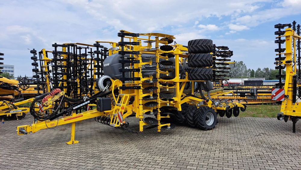 BEDNAR OO 6000 L  zestaw uprawowo siewny NOWY