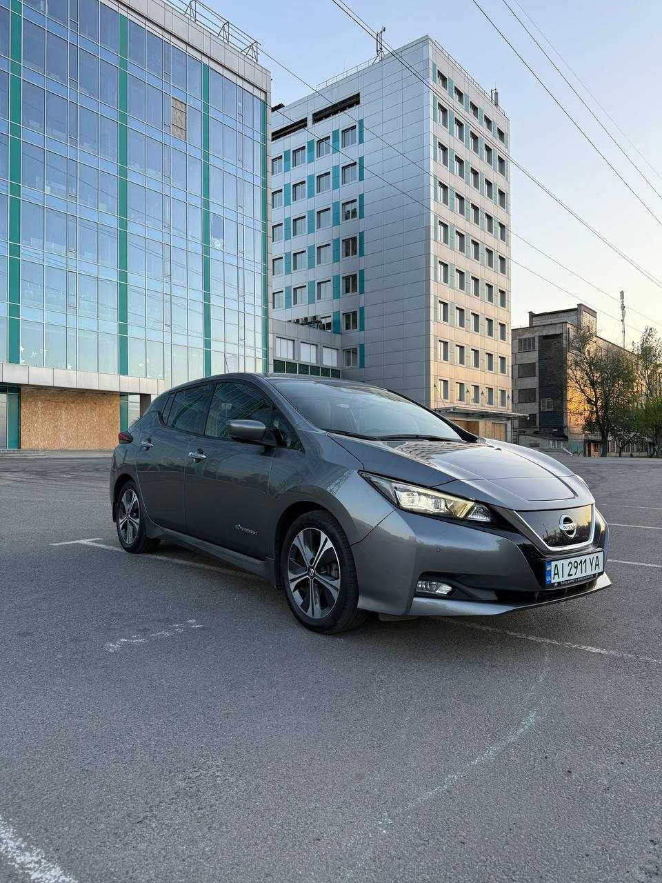 Nissan Leaf 2019, 40kW, 93%SOH. 92т КМ пробега.
