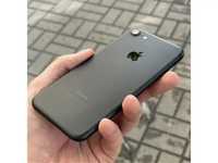 iPhone   7    black