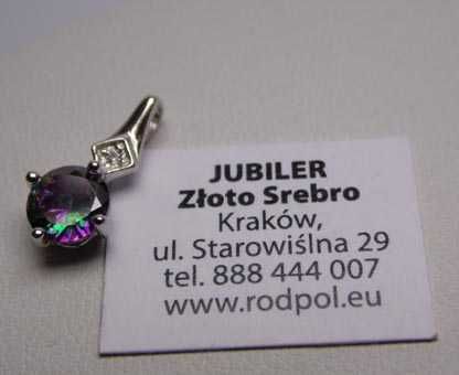 Delikatna srebrna zawieszka Mystic Topaz i cyrkonia