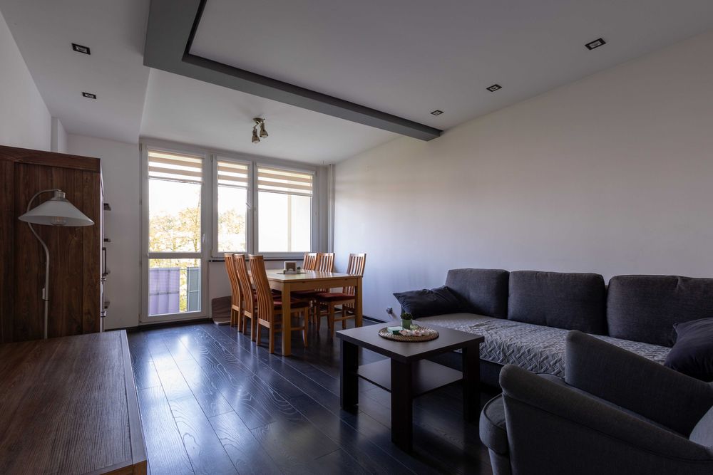 3 pokoje z balkonem , umeblowane ,Tołstoja 18