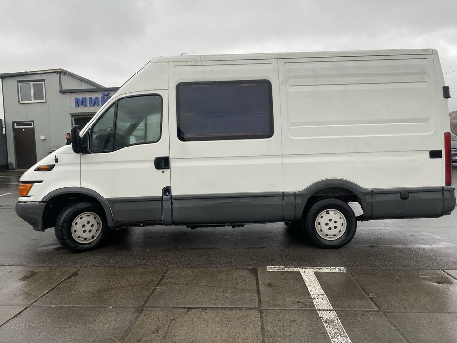 Продам бус Івеко 35s11