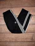 Adidas Originals czarne spodnie dresowe dresy z szeroką nogawką