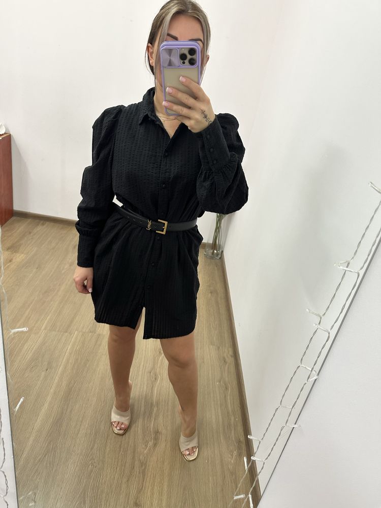 Czarna sukienka vero moda