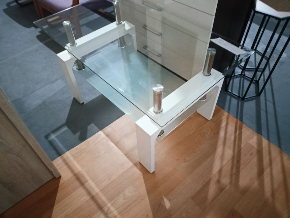 Stolik kawowy stan bardzo dobry!!!