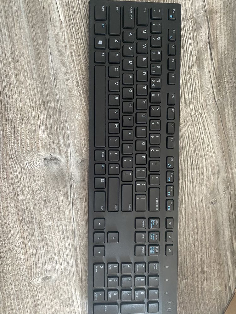 Bezprzewodowa klawiatura Dell KM636 Wireless Keyboard and Mouse