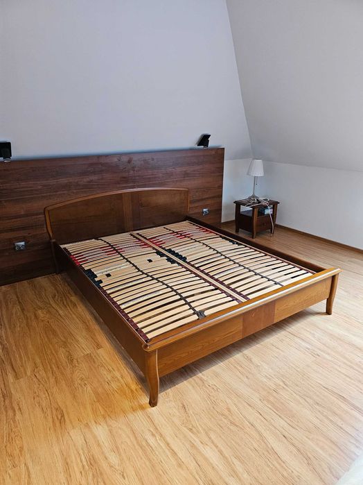 Sprzedam wygodne łóżko 160 x 200 z ergonomicznym wkładem po materac