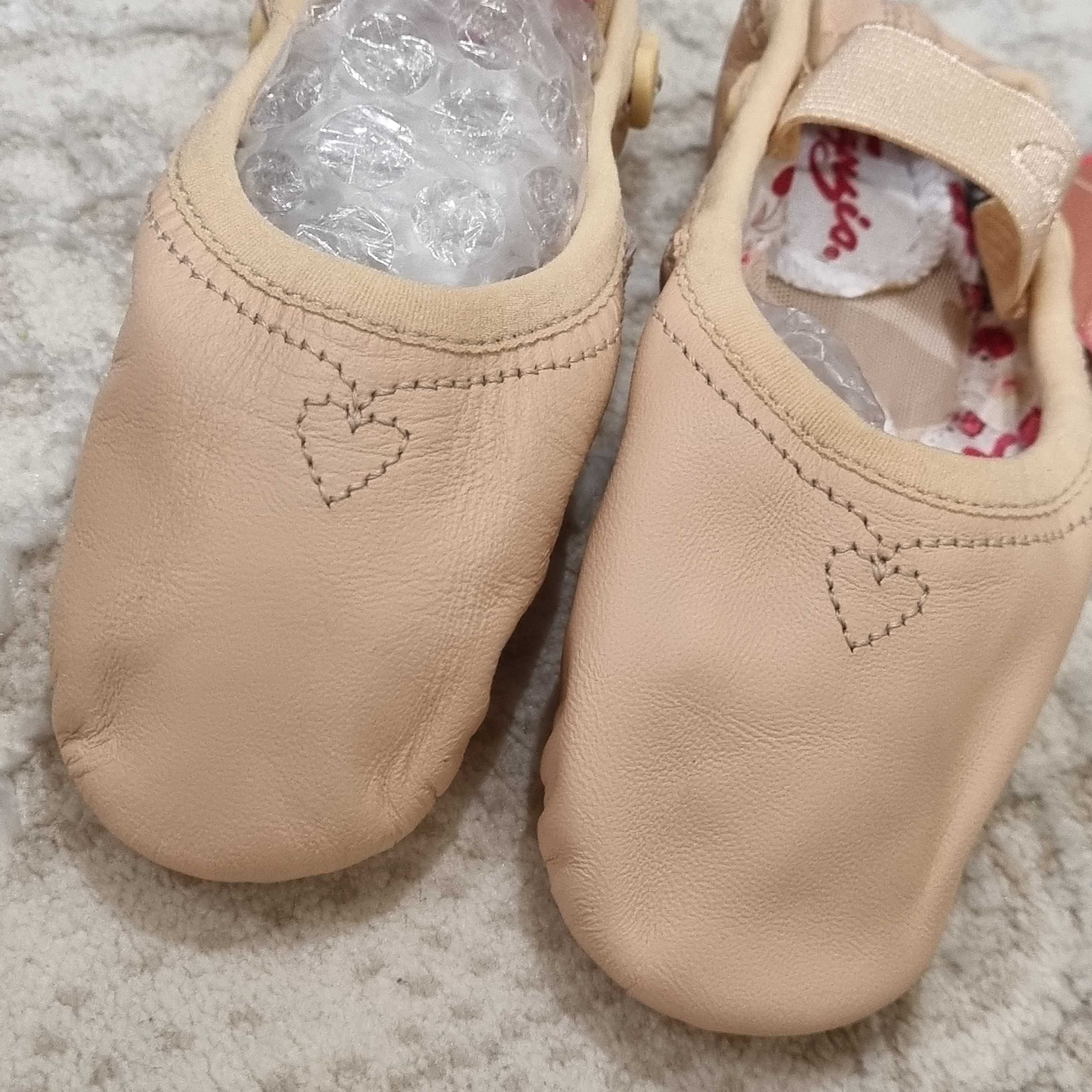 Baletki buty do tańca nowe Capezio Love Ballet skórzane rozmiar 25(8M)