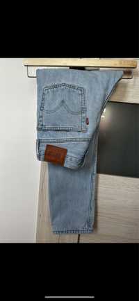 Jeansy Levis 24/26