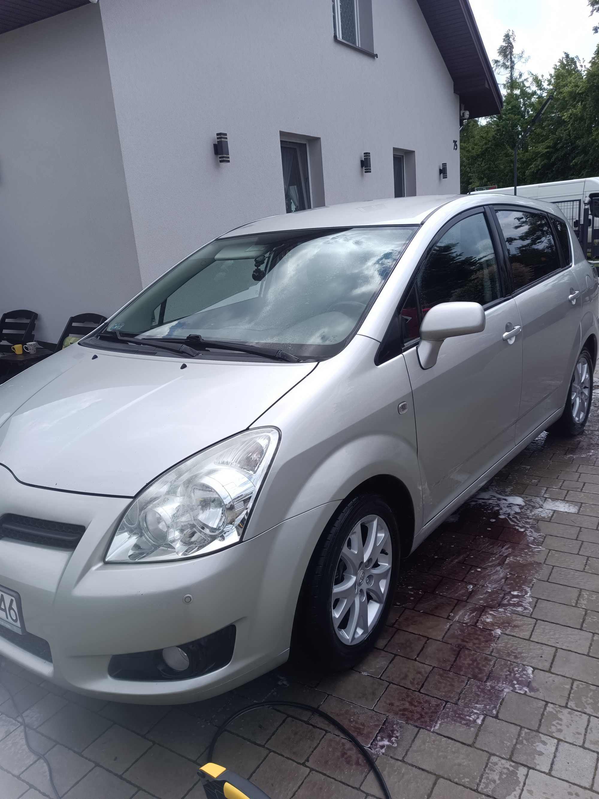 sprzedam Toyotę corolle verso 1.8 benzyna lpg
