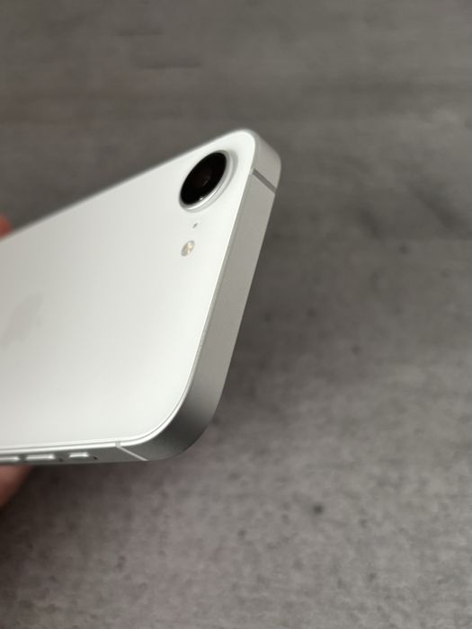 IPhone 16e White 128 Gb Neverlock