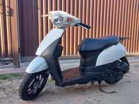 Скутер Suzuki lets 5