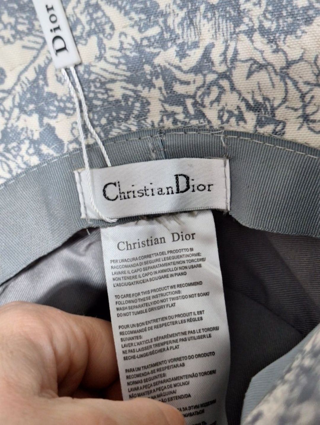 Christian  Dior  bucket