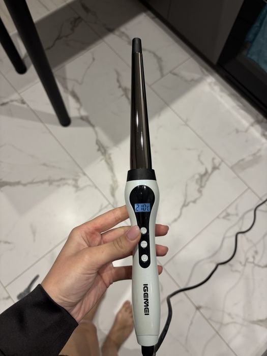 Конусна плойка Gemei GM-403 в ідеальному стані