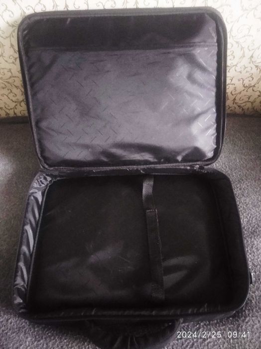 Сумка чорна ноутбук