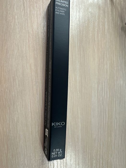 Підводка для очей чорна