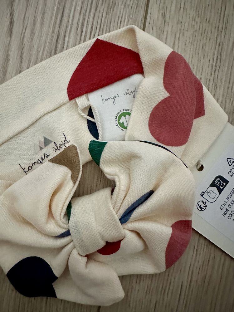 Nowa opaska z kokardą Konges Slojd Bon Coeur Colore serca 6-12M