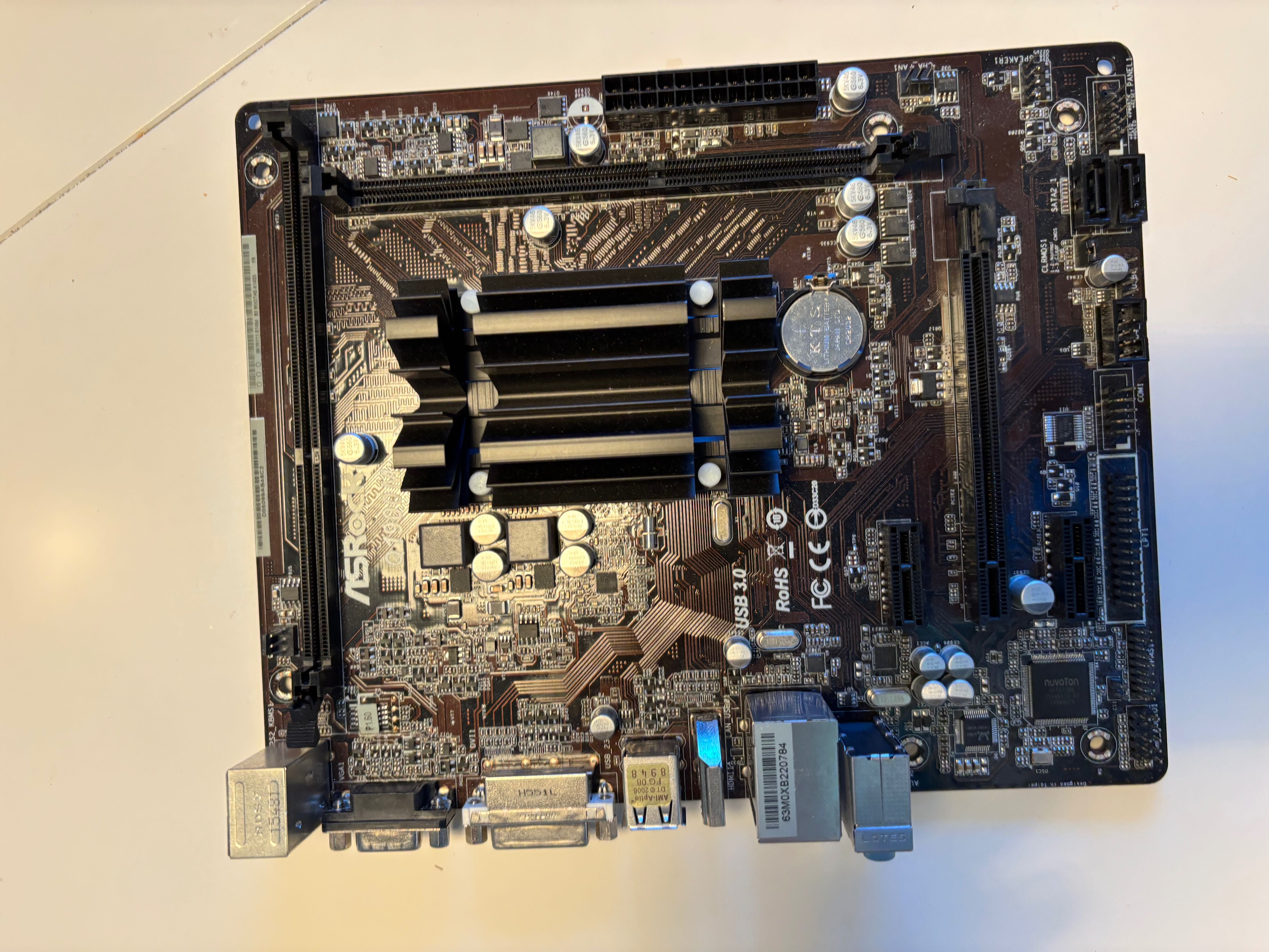 Płyta główna ASRock Q1900M  DDR3, Intel Celeron J1900 (4x2.0GHz)