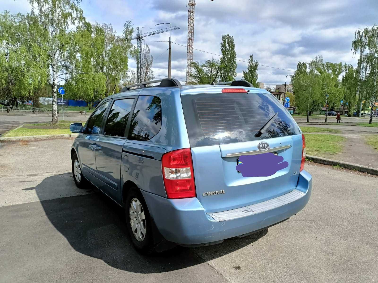 Авто КІА Карнівал 2008 рік