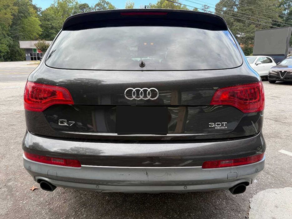 Audi Q7      2014