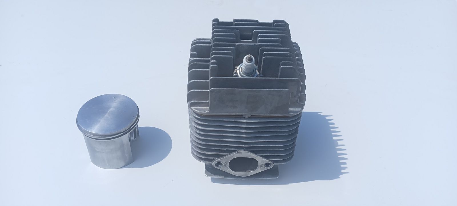 Cylinder z tłokiem do solo 210