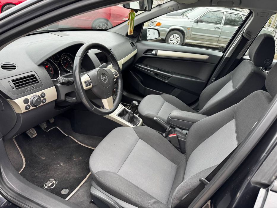 Продам Opel Astra 2008г., 1.6 бензин, свежепригнан. Обмен, Лизинг