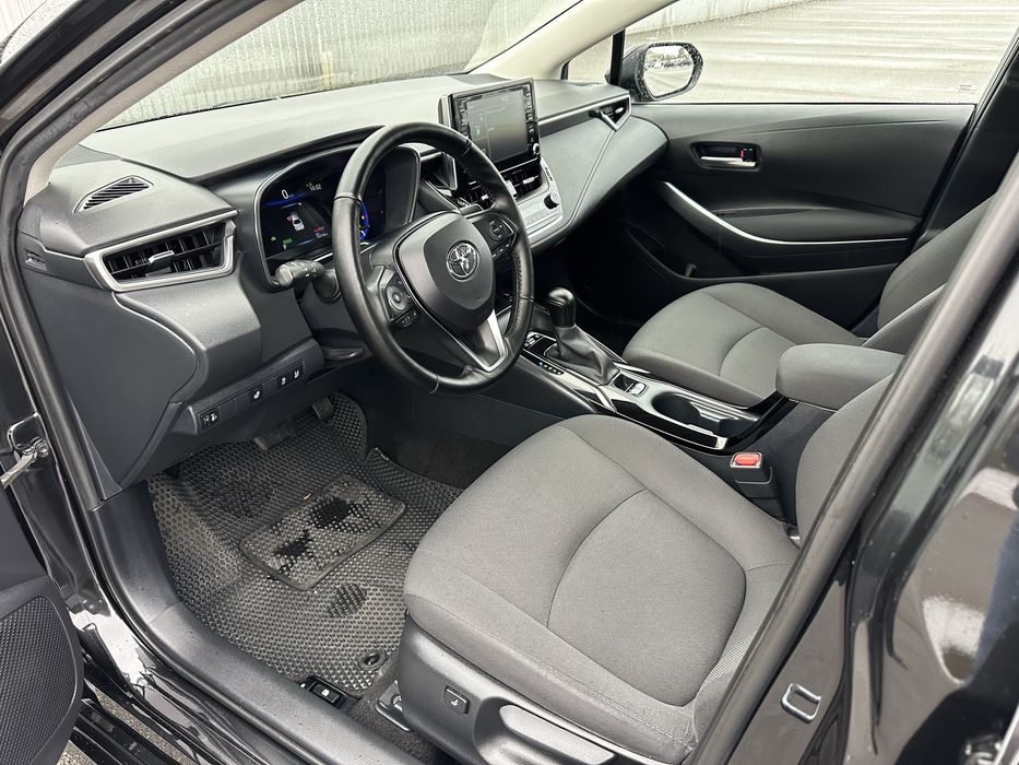 Продам Toyota Corolla HHYBRID