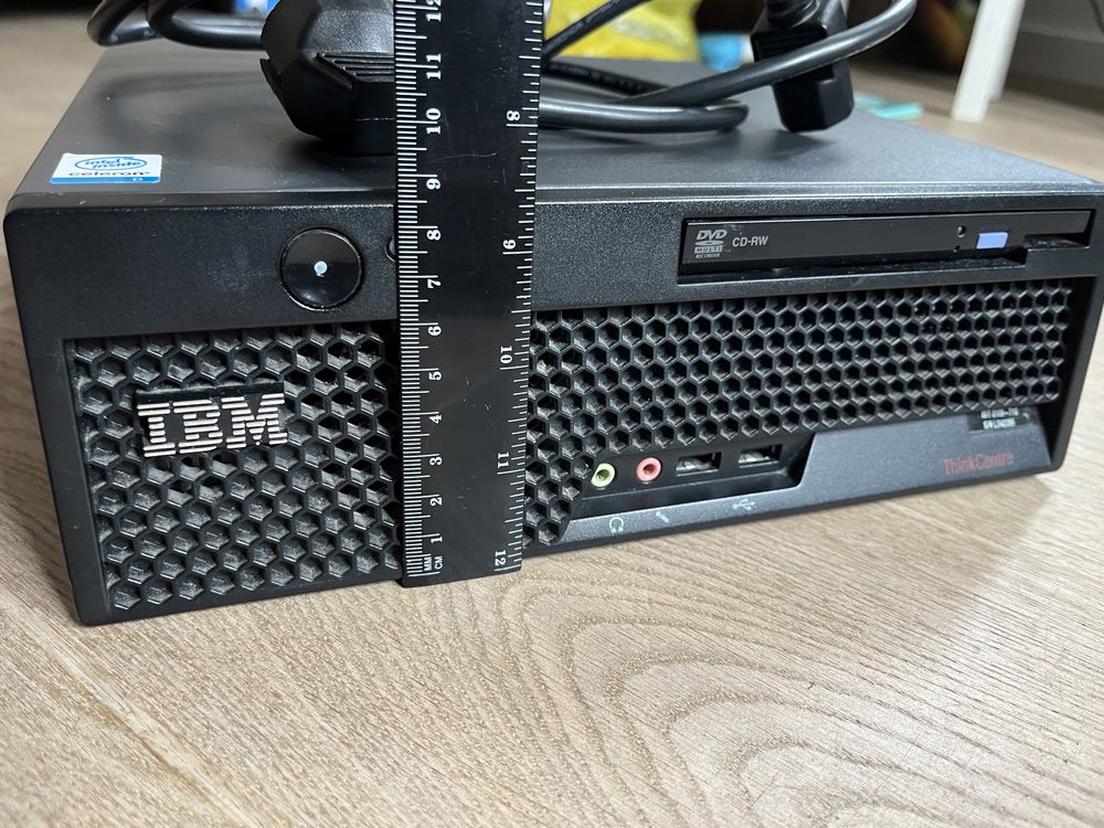 PC IBM Lenovo ThinkCentre 8109-71G 80GB UBUNTU retro vintage stacja