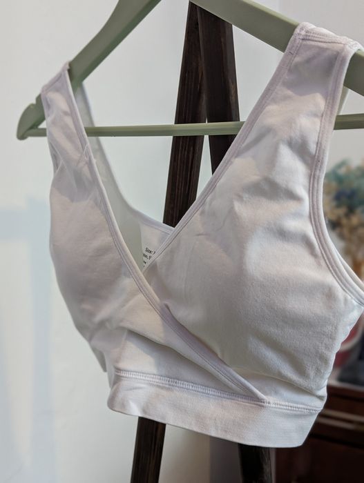 Просто не реальний лиф. Білосніжного кольору. З вставками.